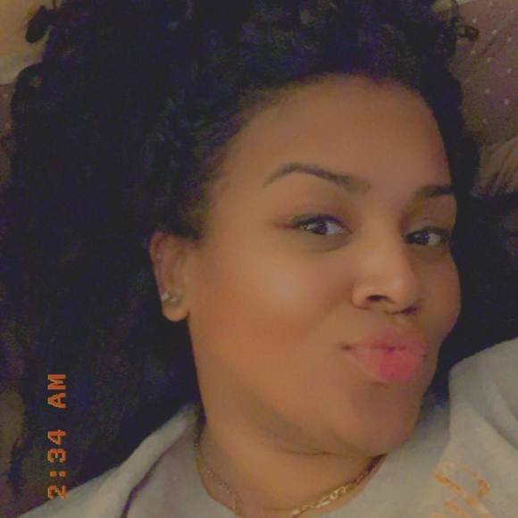 Meet your Posher, Dionicia - Picture 1 of 1